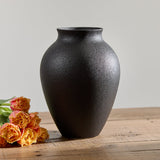 black-olpe-vase 2